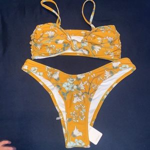 CUPSHE Floral Bikini Set